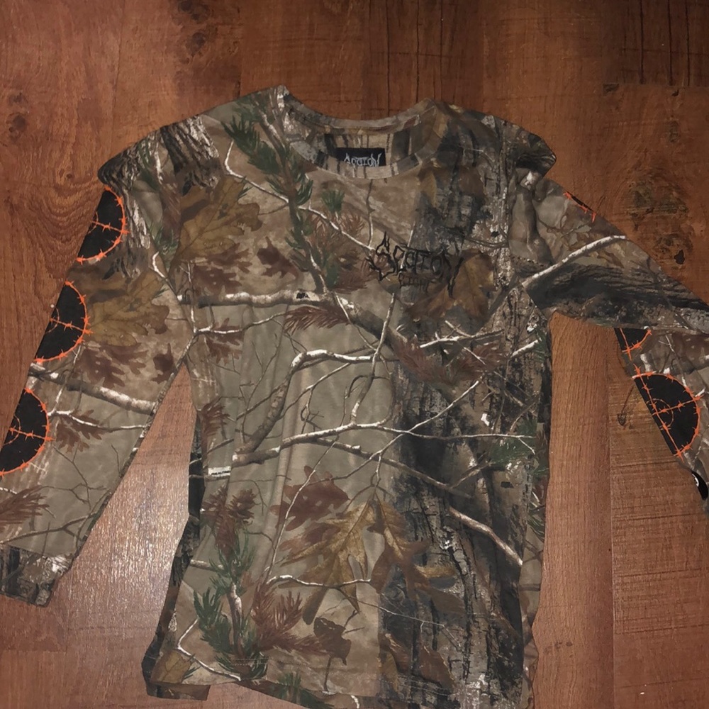 Real tree x section 8 longsleeve camo t